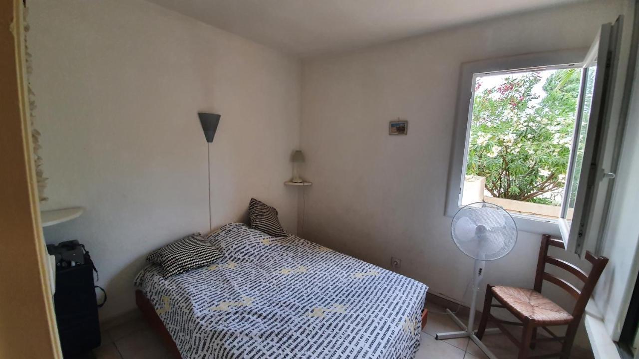 Appartement Avec Vaste Terrasse A 30 M Des Dunes Agde Exterior foto